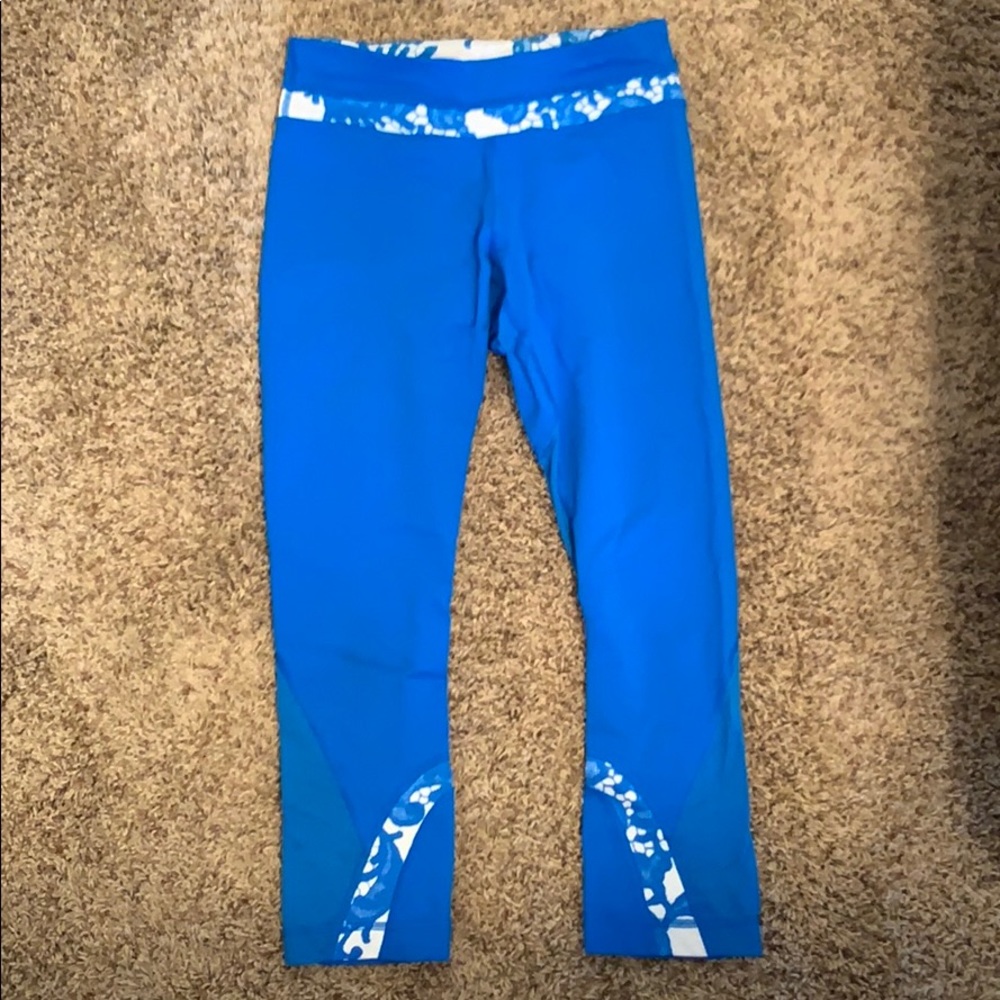 RARE COLOR lululemon Capri leggings